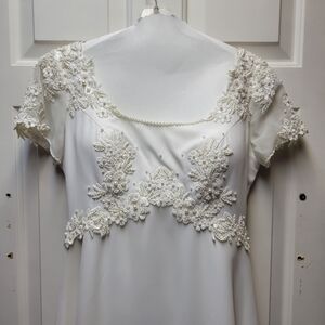 Eden Bridal White A-Line Beaded Chiffon Wedding Dress Gown Size 10